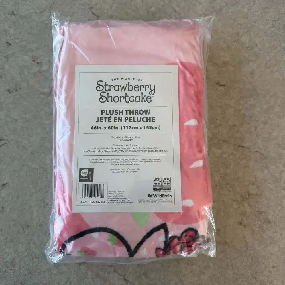 Strawberry Shortcake Plush Throw Blanket 46x60 New in Package